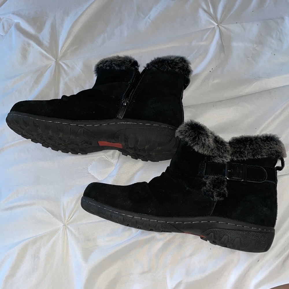 BOOTS